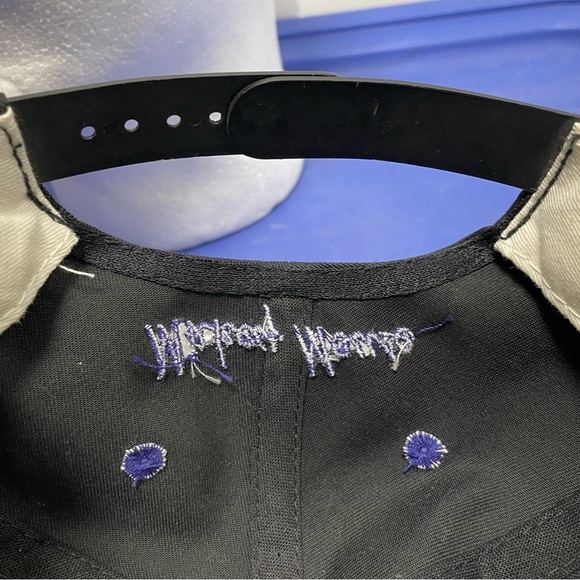 Rare & Vintage Goofy’s Hat Co Old School Disney Mickey Mouse Youth SnapBack Hat - Picture 8 of 10